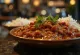 Rajma dal, Indiaas kruidig bonengerecht geserveerd met verse koriander