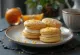 Kwark-sinaasappel linzer met poedersuiker