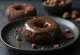 Mud Doughnut geserveerd met chocolade