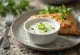 Jalapeño-limoen roomsaus geserveerd
