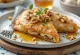 Vers gebakken calzone met geitenkaas en walnoten