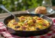 Black Pudding Frittata met worst, geserveerd met gebakken worst en ei