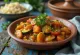 Klassieke tagine met groenten, kruiden en koriander