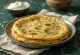 Thepla met dille, vers, kruidig brood, geserveerd met groen